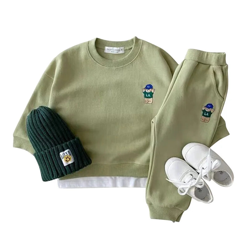 Fashion Kids Sports Bear Sweatshirt and Pants 2 Piece Fall Clothing Set