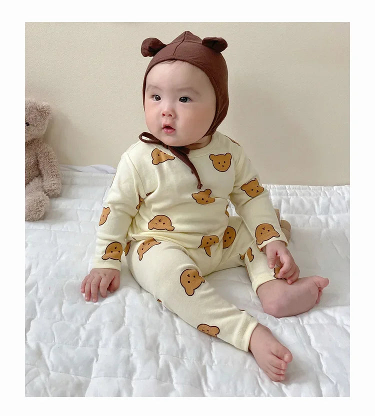 Baby 2PCS Pajama Set Cotton Long Sleeve Outfit for Autumn Winter Wear with bear print and brown hat  
