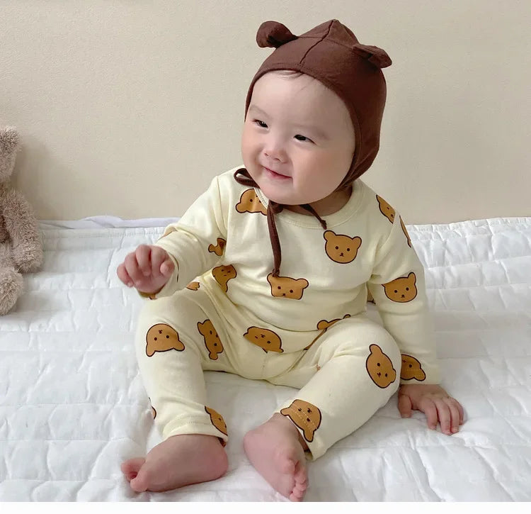 Baby 2PCS Pajama Set Cotton Long Sleeve Outfit for Autumn Winter Wear with bear print and brown hat