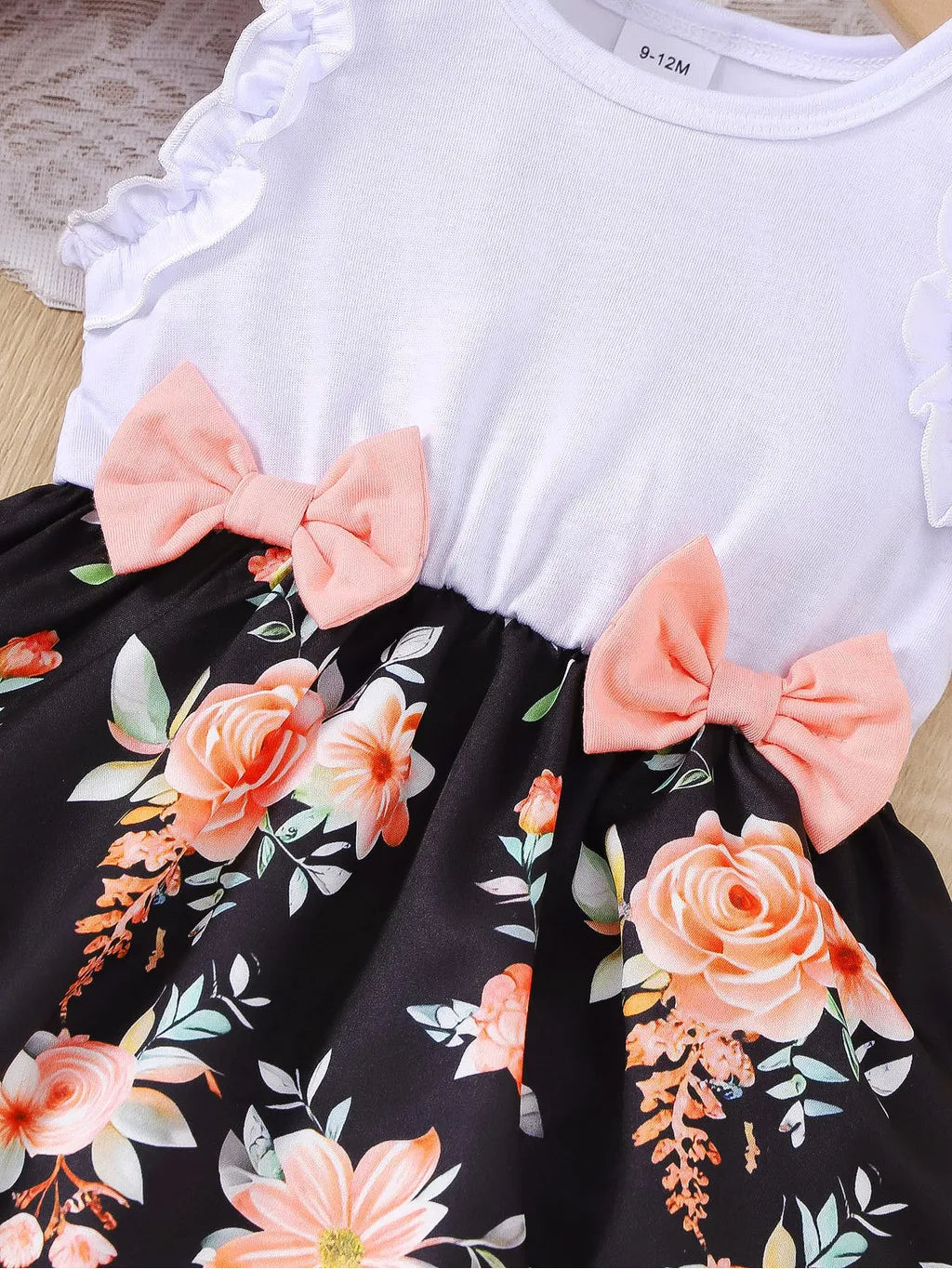 Baby Girl Summer Clothes Floral Print Sleeveless Dresses with white top and black floral skirt with pink bows
