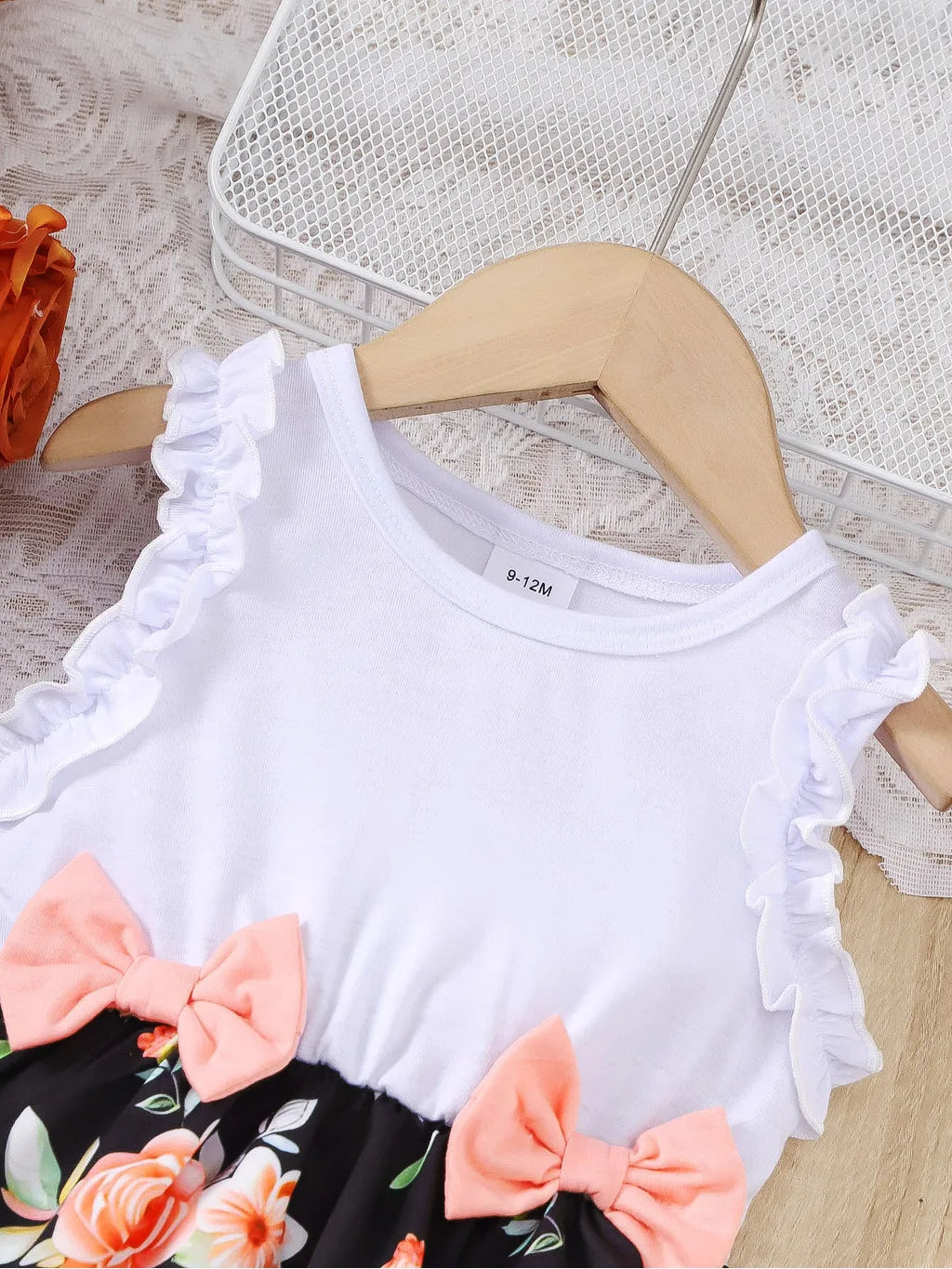 Baby Girl Summer Clothes Floral Print Sleeveless Dresses with white ruffle top and pink bows