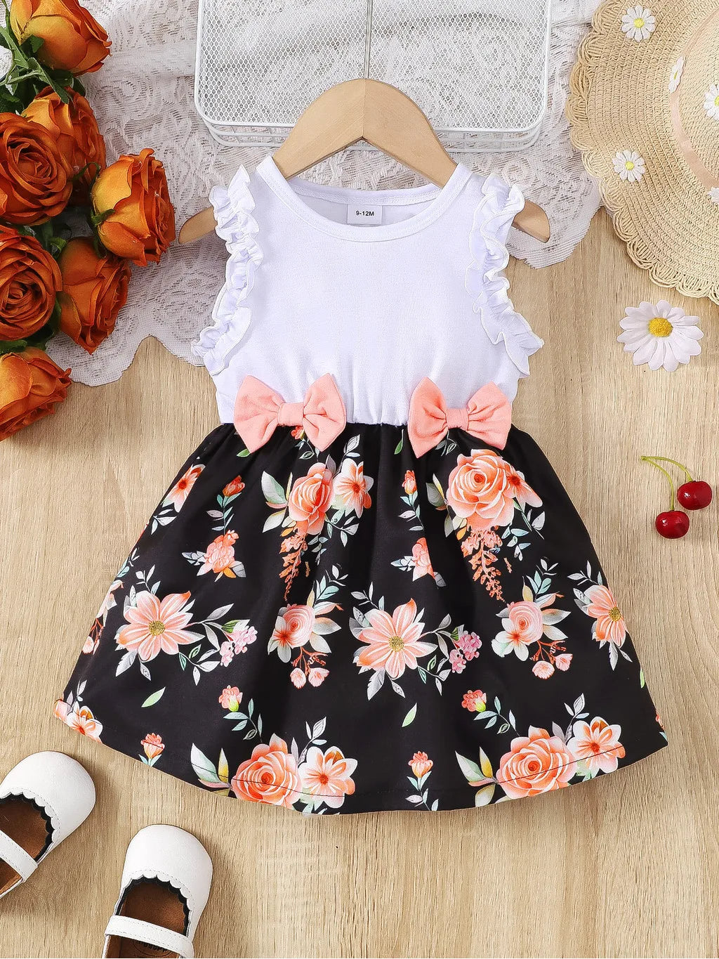 Baby Girl Summer Clothes Floral Print Sleeveless Dresses with white ruffled top and black floral skirt