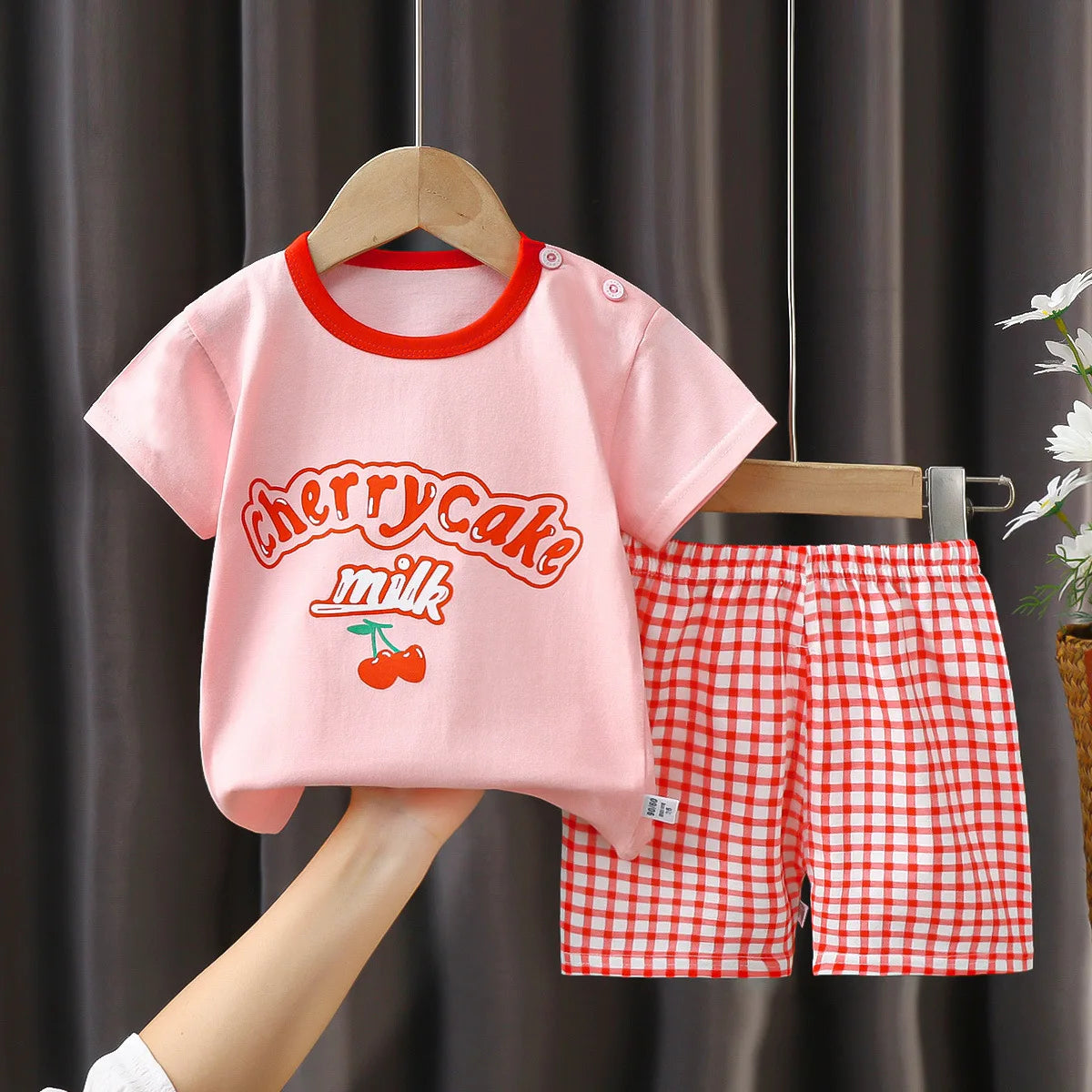 Cartoon Kids Clothes 2 Piece Set Donald Duck T-shirt and Shorts Summer Outfit in pink and red with cherry cake design