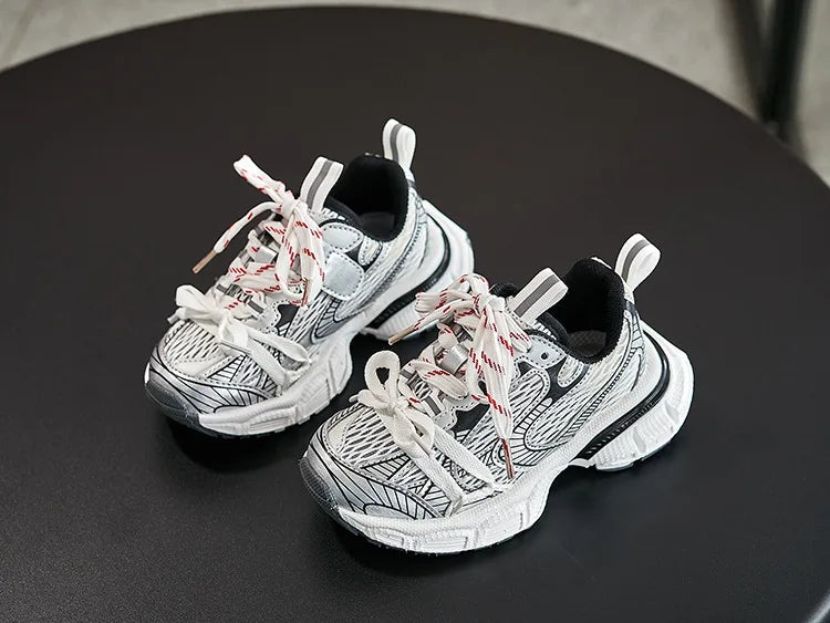 Kids Sneakers Breathable Soft Sole Running Shoes for Boys and Girls in white and black design