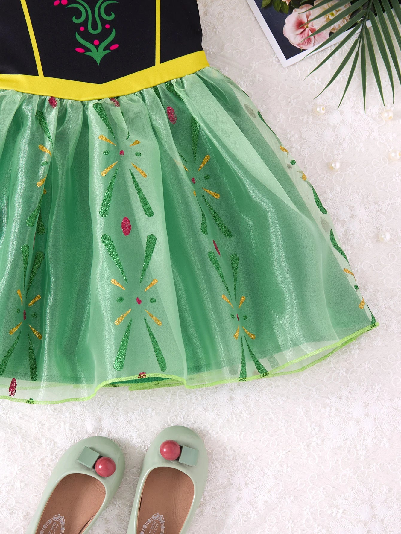 Children Fashion Dresses Barbi White Snow Moana Princess Dress Girls Casual Outfit green skirt detail with floral pattern