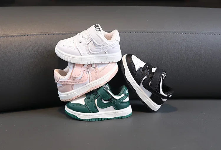 Children White Casual Sneakers Soft-Soled Running Shoes for Boys and Girls in white pink green and black colors
