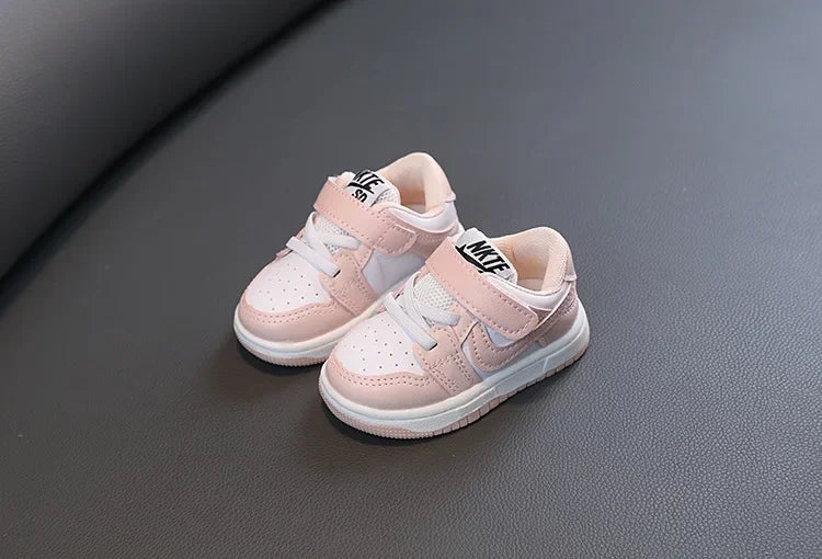 Children white casual sneakers soft-soled running shoes for boys and girls in pink and white with hook and loop straps