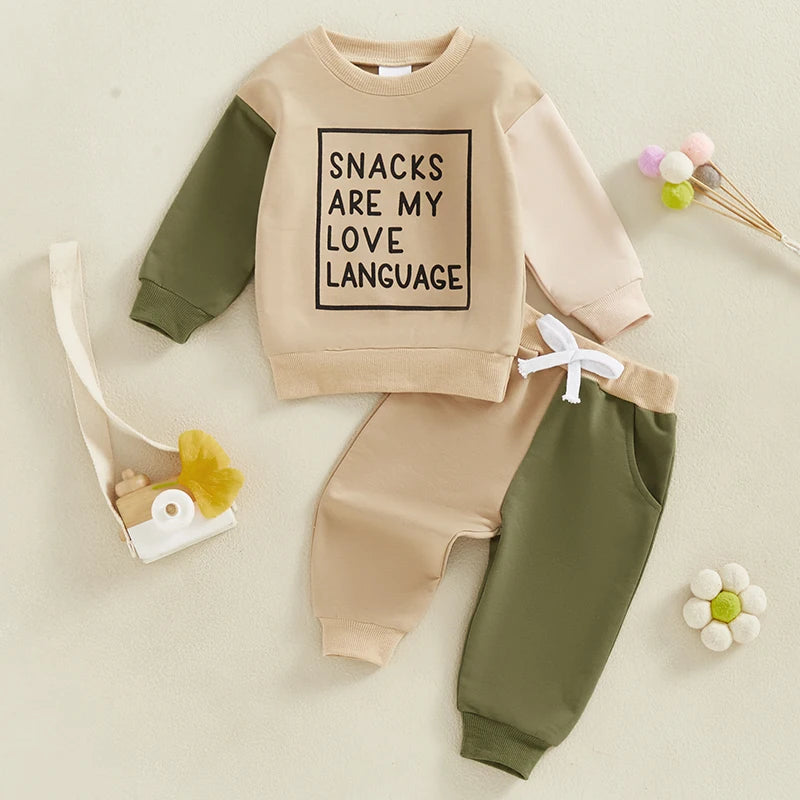 Boys Outfits Letter Print beige and green colorblock sweatshirt and pants set with snack-themed text