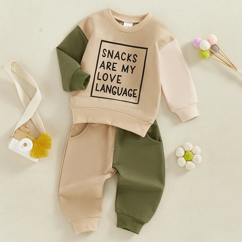 Boys Outfits Letter Print beige and olive color block sweatshirt and pants set with snack quote