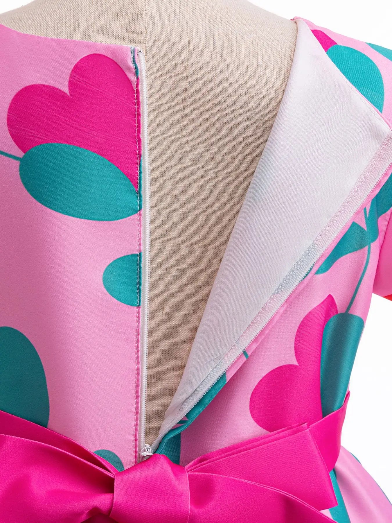 Elegant Girls Party Dress Printed Design Kids Clothes for Special Occasions pink with heart patterns and satin bow