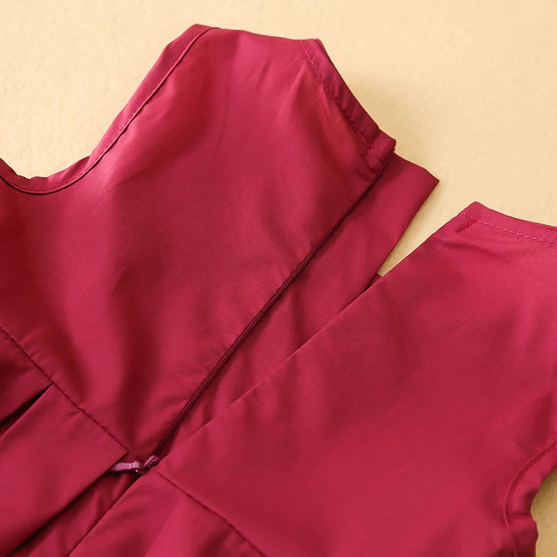 Close-up of maroon Fashion Girls Cotton Large Skirt Fairy Dress Summer Kids Sleeveless Korean Style top fabric and stitching details