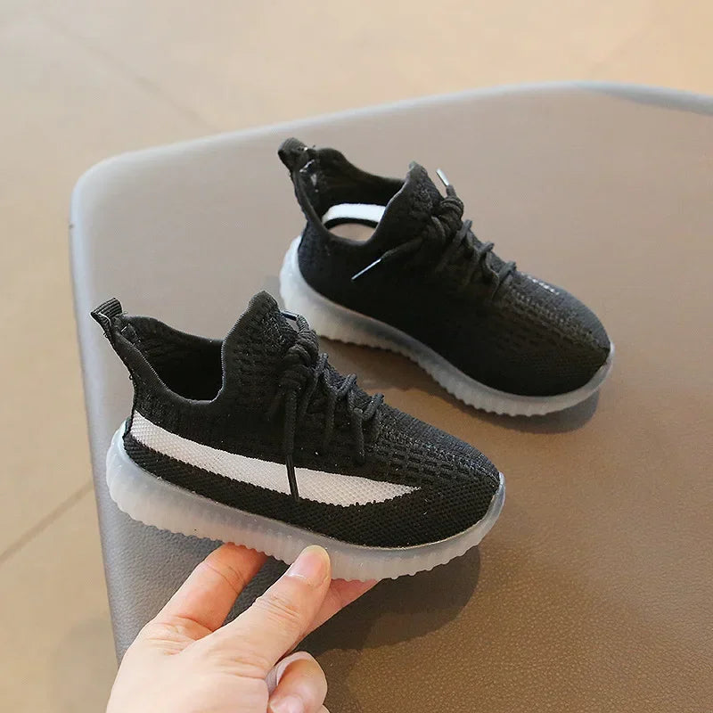 Fashion Kids Sneakers Breathable Non-slip Casual Running Shoes for Boys Girls in black with white stripe