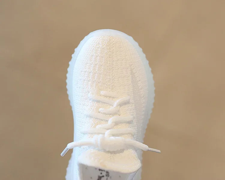 White Fashion Kids Sneakers Breathable Non-slip Casual Running Shoes for Boys Girls by Yamza Tots' Closet