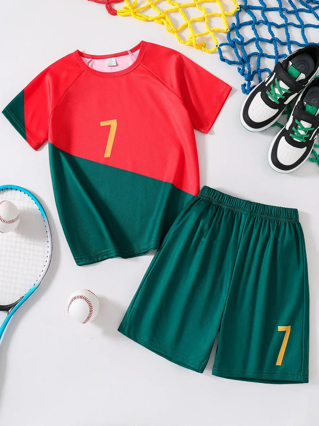 Kids' Fall Boys' Fashion Quick-Dry T-Shirt and Shorts Two-Piece Outfit in red and green with number 7 print
