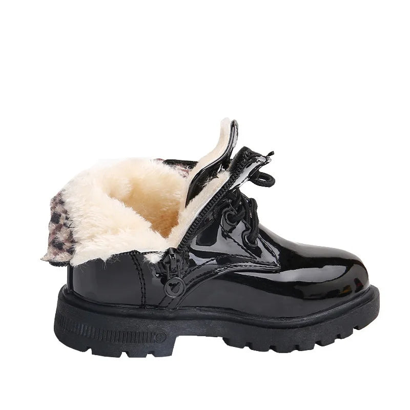 Kids Girls Non-Slip Wear-Resistant Soft Sole Fashion Warm Boots for Winter in shiny black with fur lining