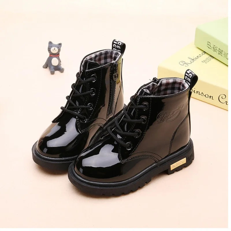 Kids Girls Non-Slip Wear-Resistant Soft Sole Fashion Warm Boots for Winter in shiny black with lace-up and zipper