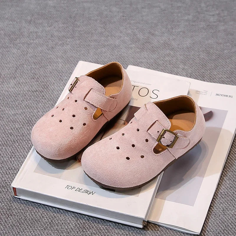 Kids Retro Flat Shoes Solid Candy Color Moccasins for Boys and Girls Trendy in light pink suede with buckle strap