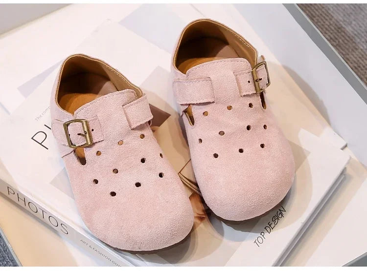 Kids Solid Color Retro Flat Shoes Candy Color Girls and Boys Moccasins in light pink with buckle straps and perforated design