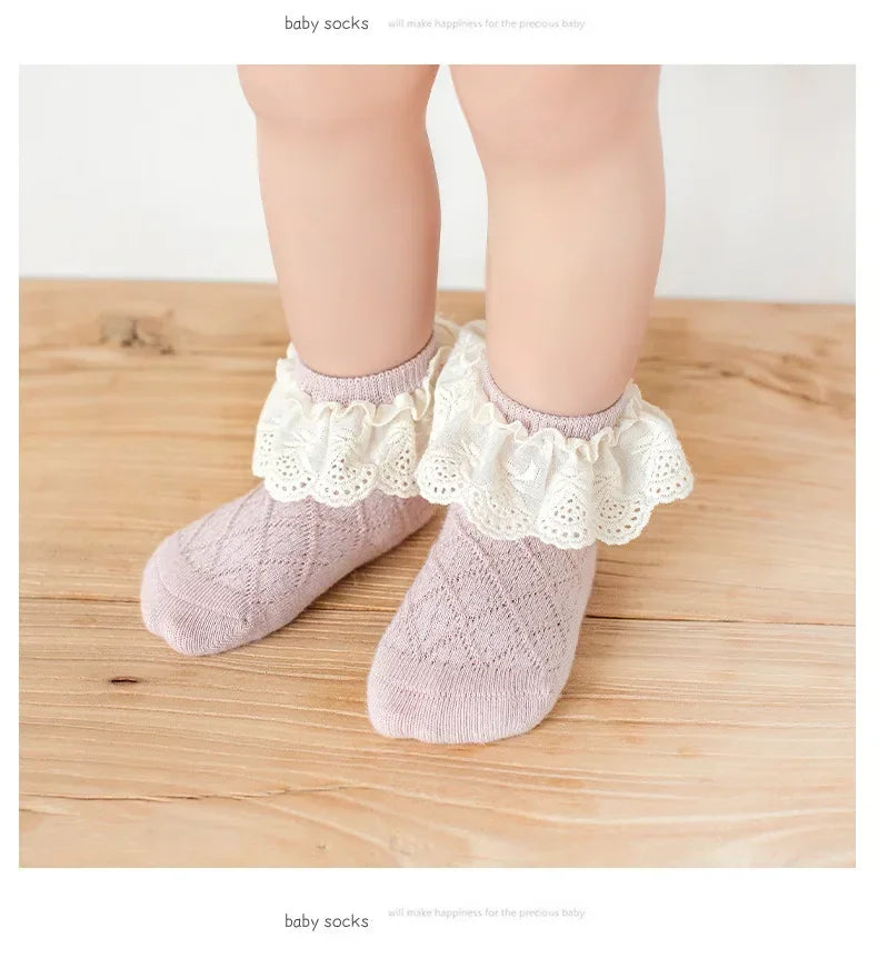 Korean Kids Soft Floral Princess Socks Baby Long Casual Toddler Socks in light purple with lace trim on baby feet