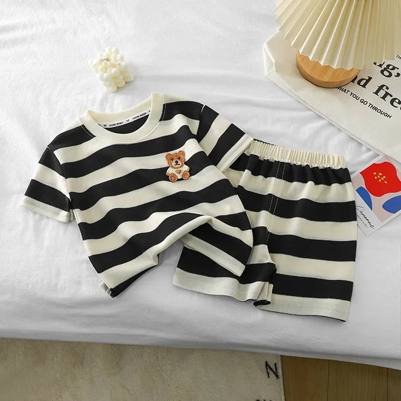 Summer Kids Sets Boys Girls Short Sleeve Striped T-shirt and Shorts Tracksuit with bear patch in black and white